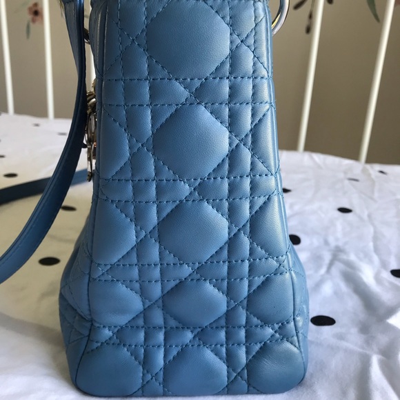 Christian Dior Lady Dior Cannage Lambskin Medium - Picture 7 of 8